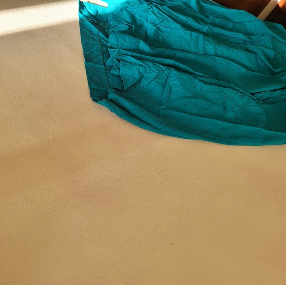 HAND MADE GREEN SKIRT FOR WOMAN - Picture 2 of 3